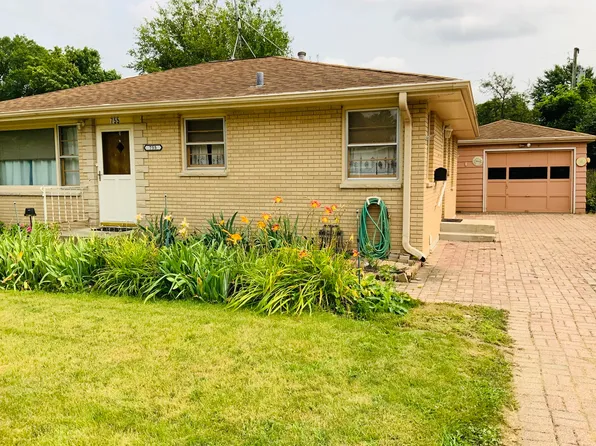 755 Mill St, South Elgin, IL 60177