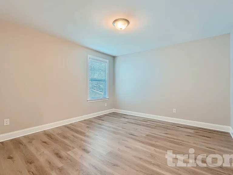 162 Blueview Rd — Photo 5