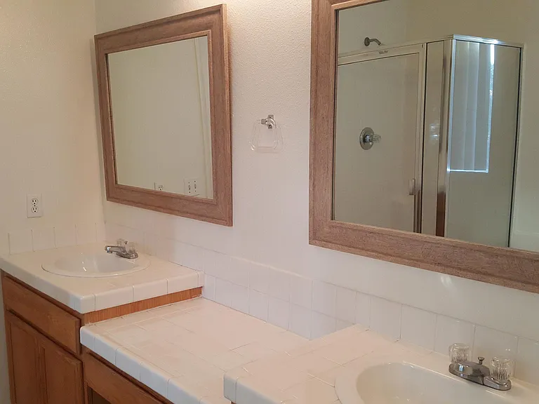 1610 Ann Arbor Ct — Photo 7
