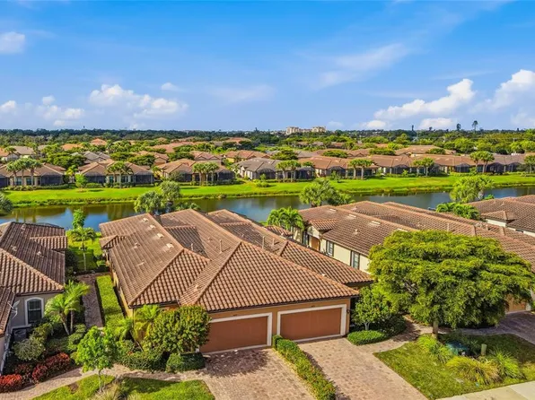 5879 Cavano Dr, Sarasota, FL 34231