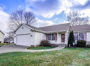 900 Grovewood Cir SW, Canton, OH