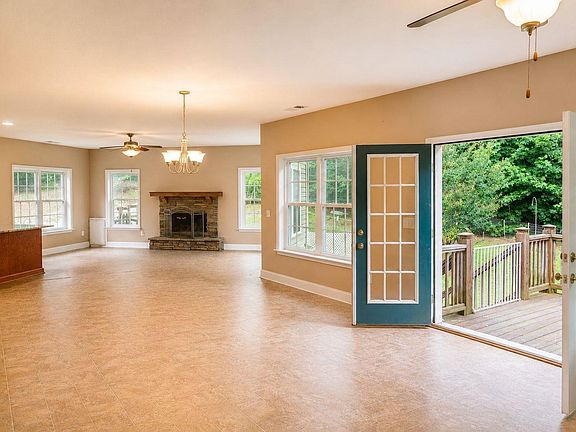 3rd image of 339 French Rd