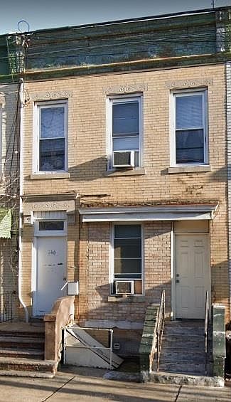 1st image of 146 W Side Ave