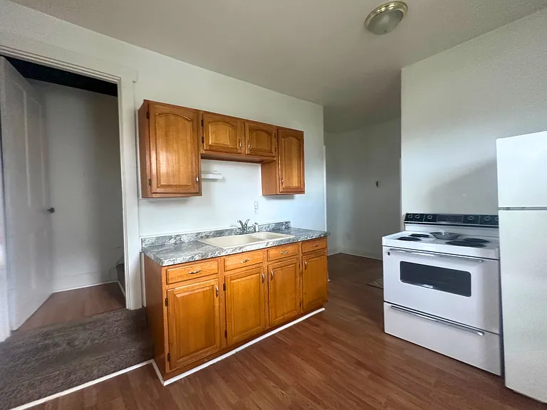 706 E Wiconisco Ave — Photo 3