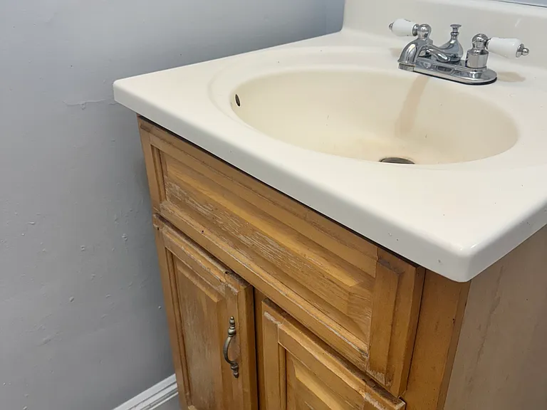 324 Hudson Ave #3 — Photo 6