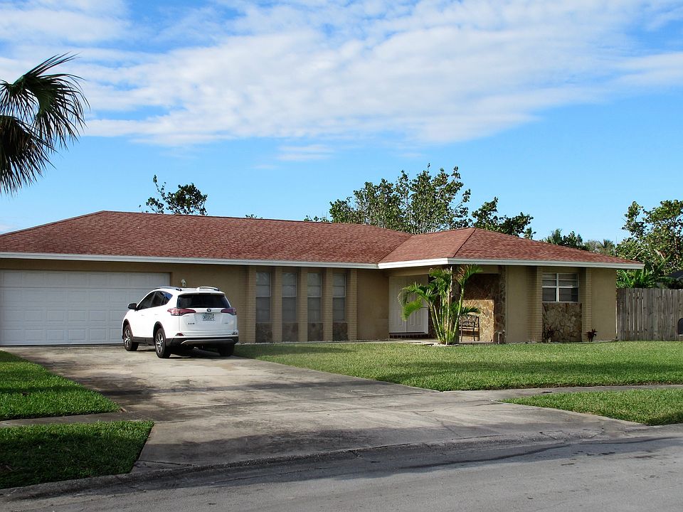 1st image of 455 Trinidad Dr
