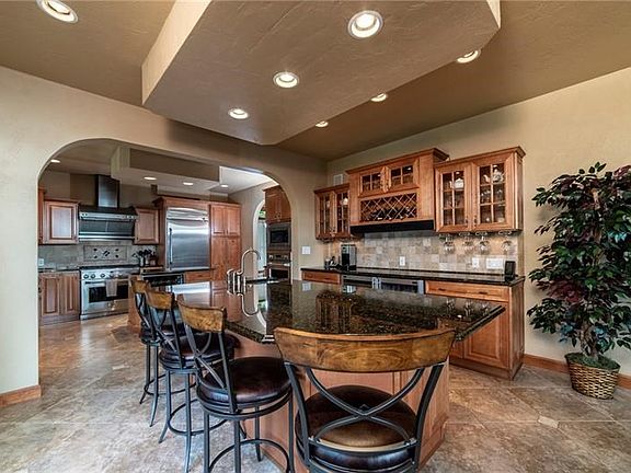 3rd image of 2026 Souli Dr