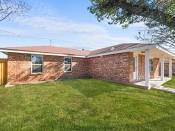 8455 Sugarberry Rd, Dallas, TX 75249