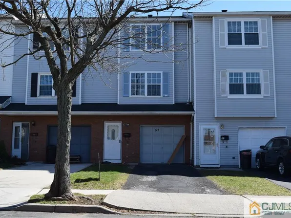 53 Larch St, Carteret, NJ 07008
