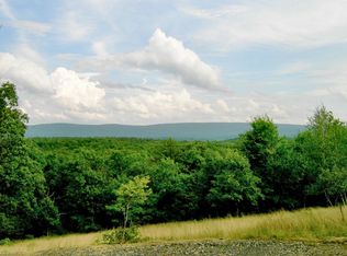 Milford Rd, Bushkill, PA 18324