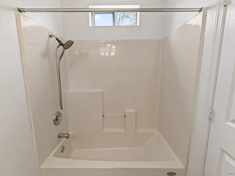 1120 Quail St — Photo 11