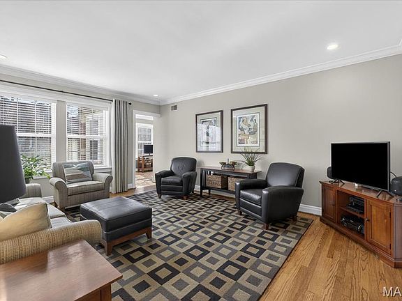 5th image of 6221 Northwood Ave APT 2W