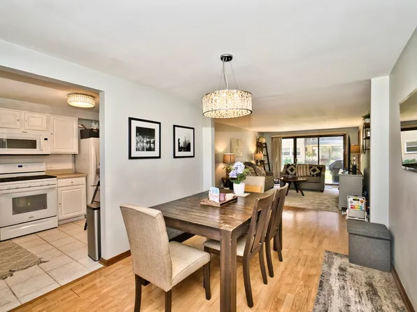 6567 N Harlem Ave APT 1E, Chicago, IL 60631