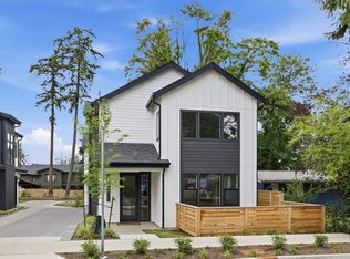 Isla, Kirkland, WA 98033