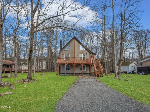 252 Greenbriar Cir, Tobyhanna, PA 18466