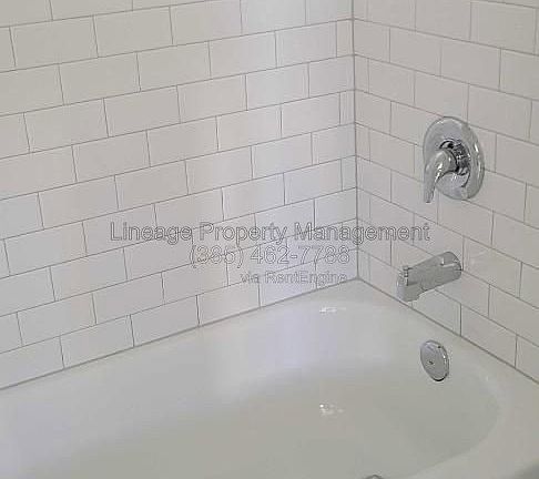 5th image of 420 W 20th St #1