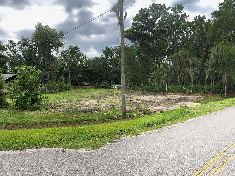 2nd image of 784 Creighton Road
