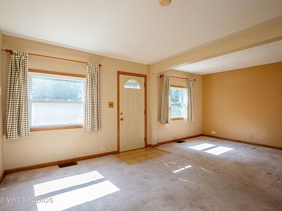 2nd image of 26357 N Elmwood Ave