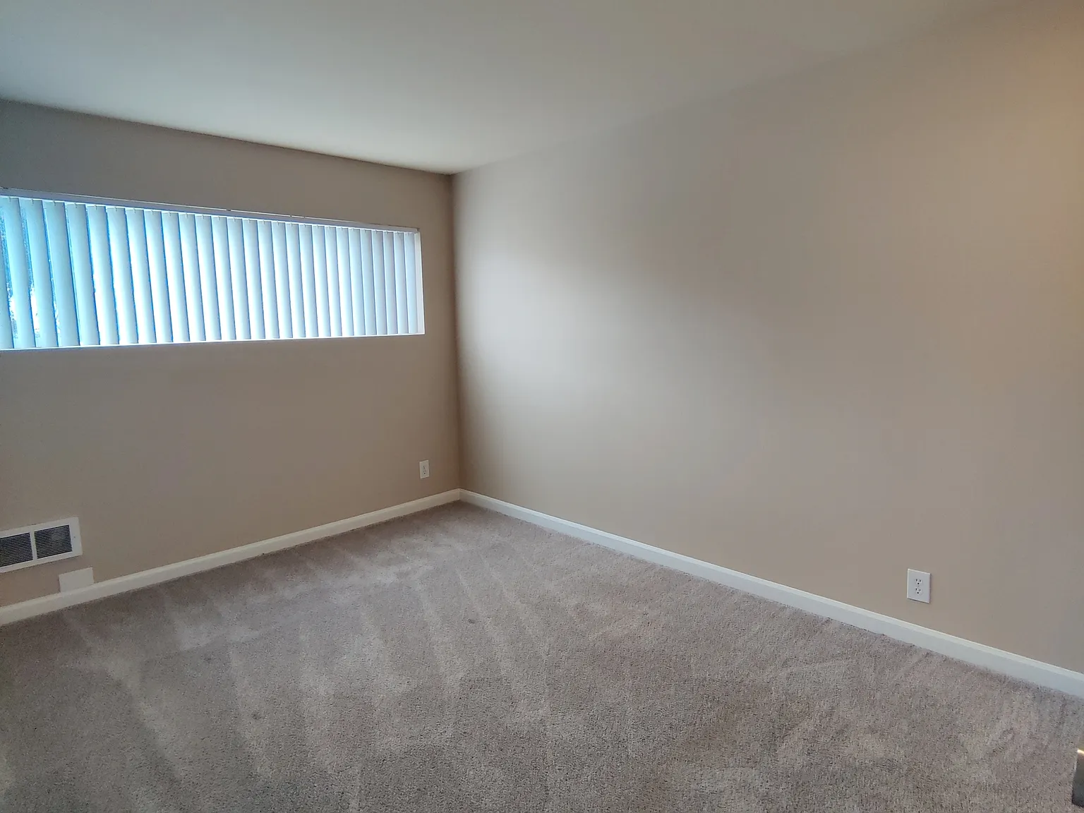 2 bed, 1.5 bath, 980 sqft, $2,725 — Photo 4