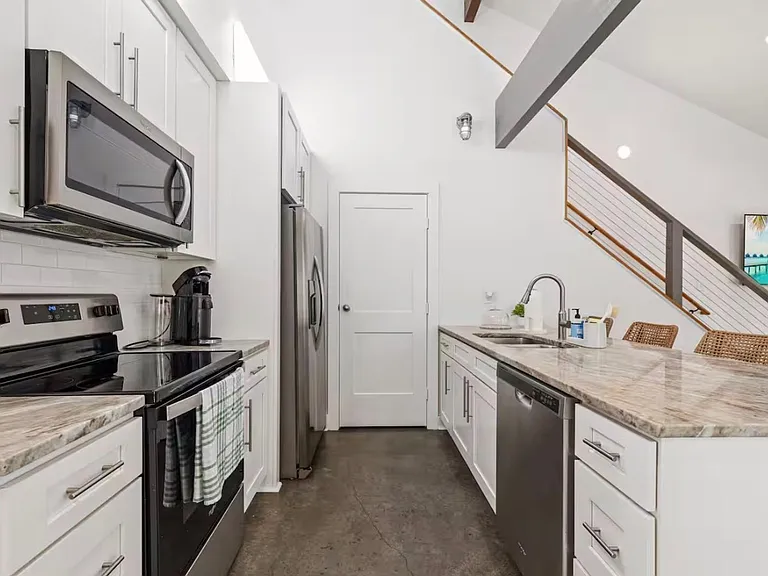 108 Oak Plains Aly — Photo 9