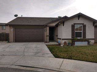 308 Strands Ct, Newman, CA