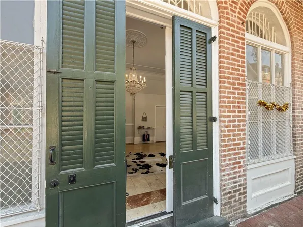 818 Bourbon St #1A, New Orleans, LA 70116