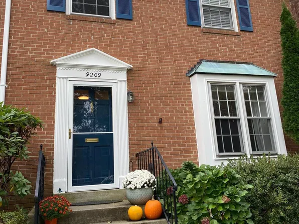9209 Bailey Ln, Fairfax, VA 22031