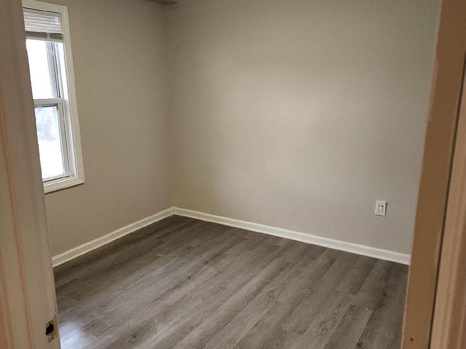 2nd image of 600 S Wall St APT 2