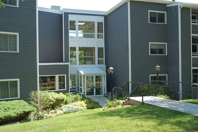 1st image of 500 Colonial Dr Unit 202