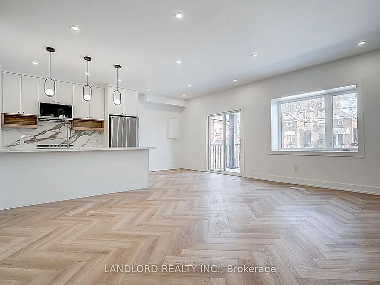 1146 Broadview Ave #1 — Photo 10