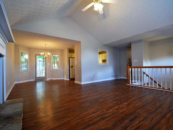 5th image of 163 Erika Ln