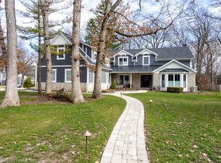 39 Kings Cross Dr, Lincolnshire, IL