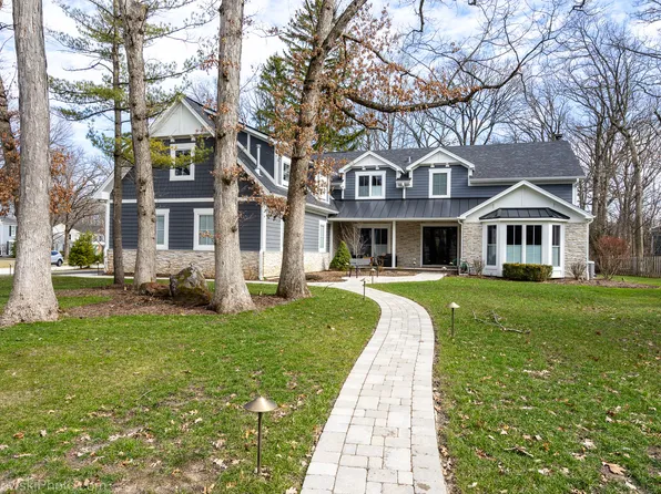 39 Kings Cross Dr, Lincolnshire, IL 60069