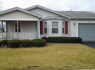 608 Filly Ln, Grayslake, IL 60030