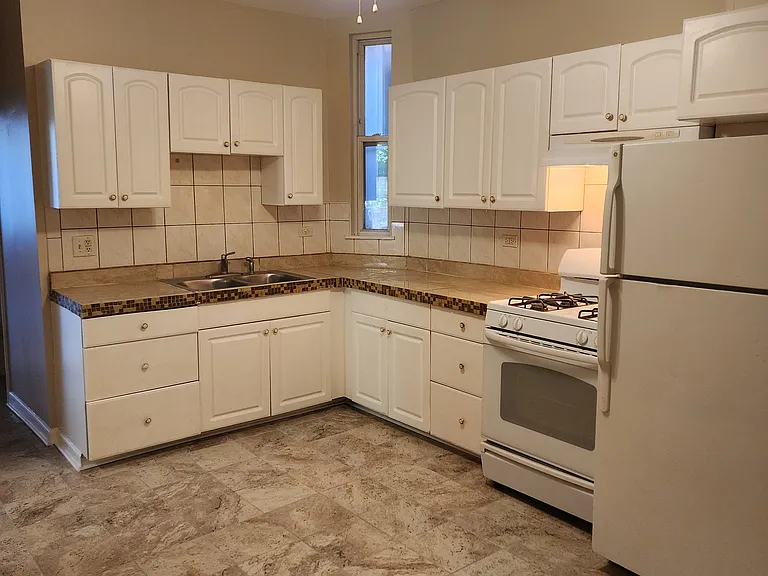 3013 W Warren Blvd #2 — Photo 7