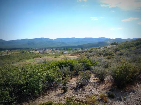 11830 E Meadow Dr, Mayer, AZ 86333