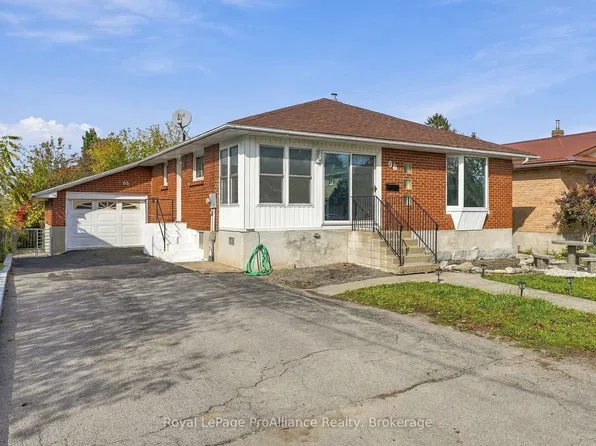 66 Tracey St, Belleville, ON K8P 2R8
