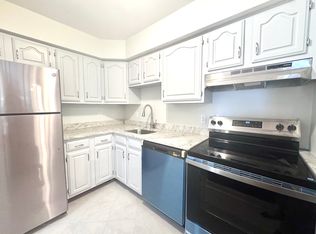 4975 Washington St #109A, West Roxbury, MA 02132
