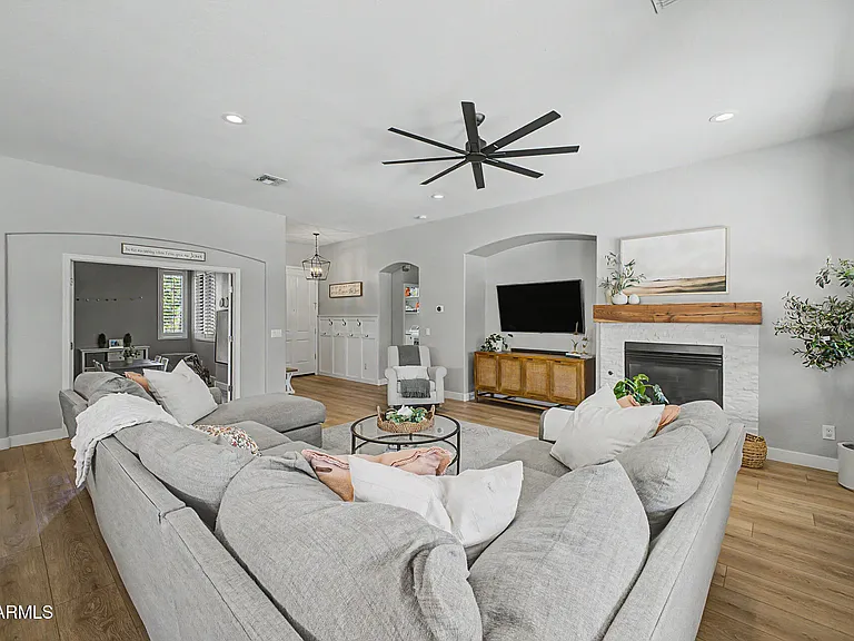 3090 E Harvard Ave — Photo 11