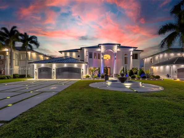 4908 SW 195th Ter, Miramar, FL 33029