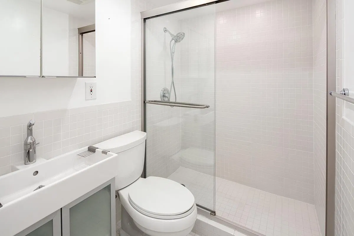 1 bed, 1000 sqft, $2,150 — Photo 3