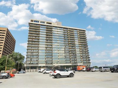 600 E Admiral Blvd #1207, Kansas City, MO, 64106