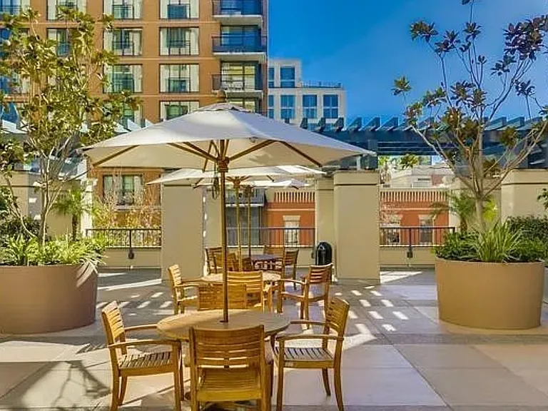 530 K St #3 — Photo 34
