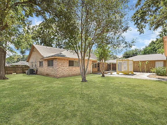 2nd image of 7702 Dashwood Dr
