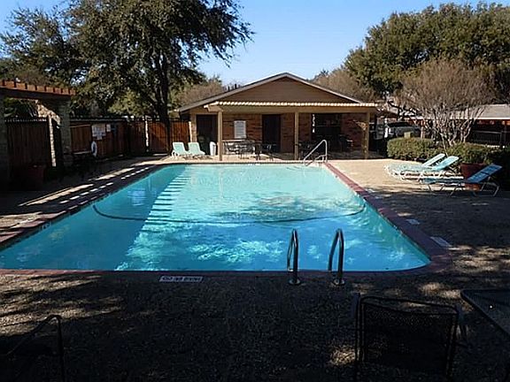 2nd image of 5652 Cedar Creek Dr