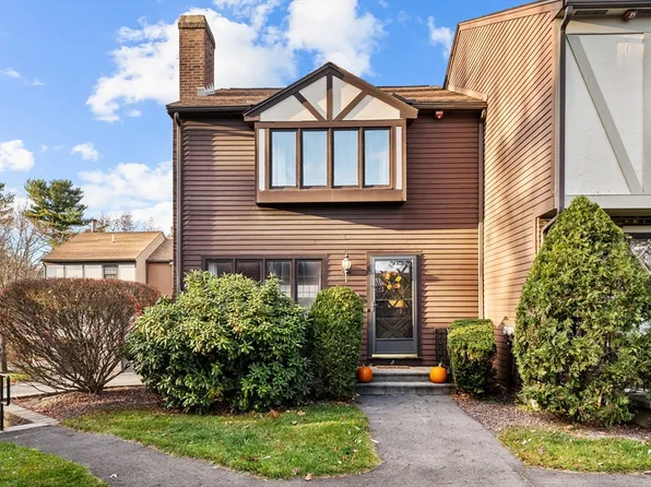 16 Scotty Hollow Dr #B, North Chelmsford, MA 01863