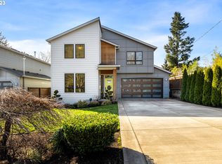 7756 SE Main St, Portland, OR 97215