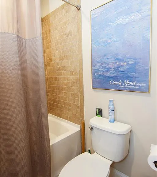 105 Gascoigne Ave #102 — Photo 21