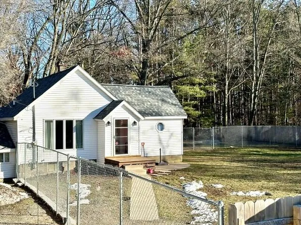 4144 S Quarterline Rd, Muskegon, MI 49444