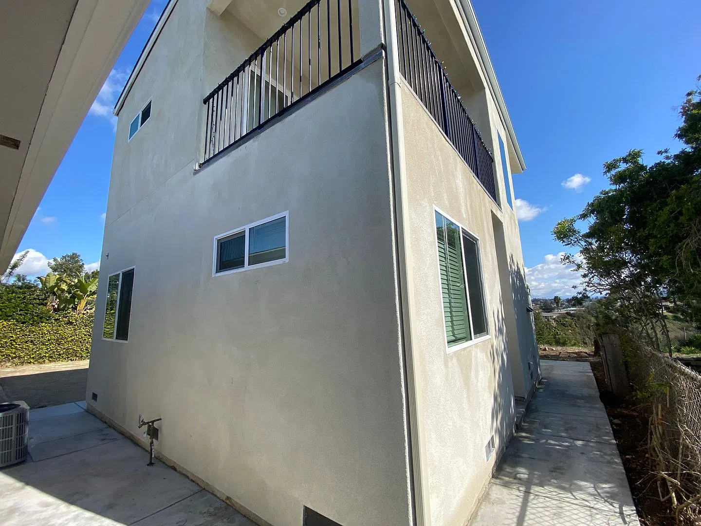 Recently Built!! 4BD/2BA, Great Views!! — Photo 3